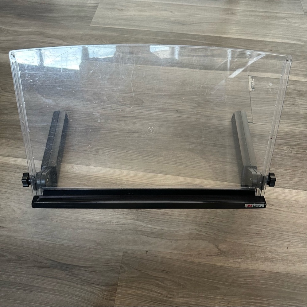 3 for $20 ✨ 3M™ Adjustable In-Line Document Holder DH640, Black plastic divider